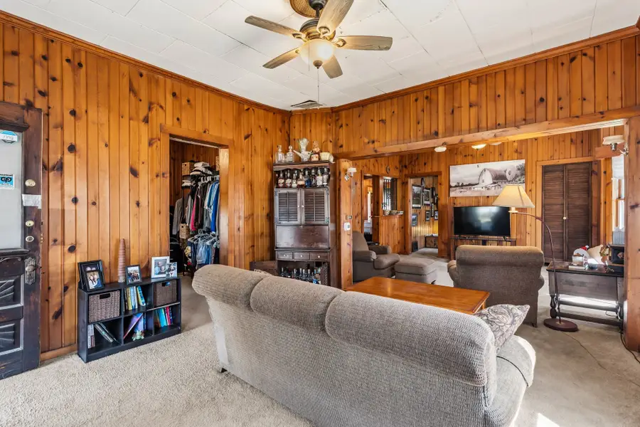 316 E Jackson Avenue, Des Moines, IA 50315 - #3