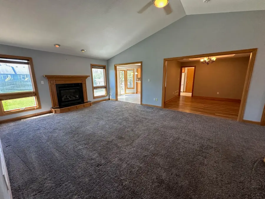 1426 W Court Avenue, Winterset, IA 50273 - #3