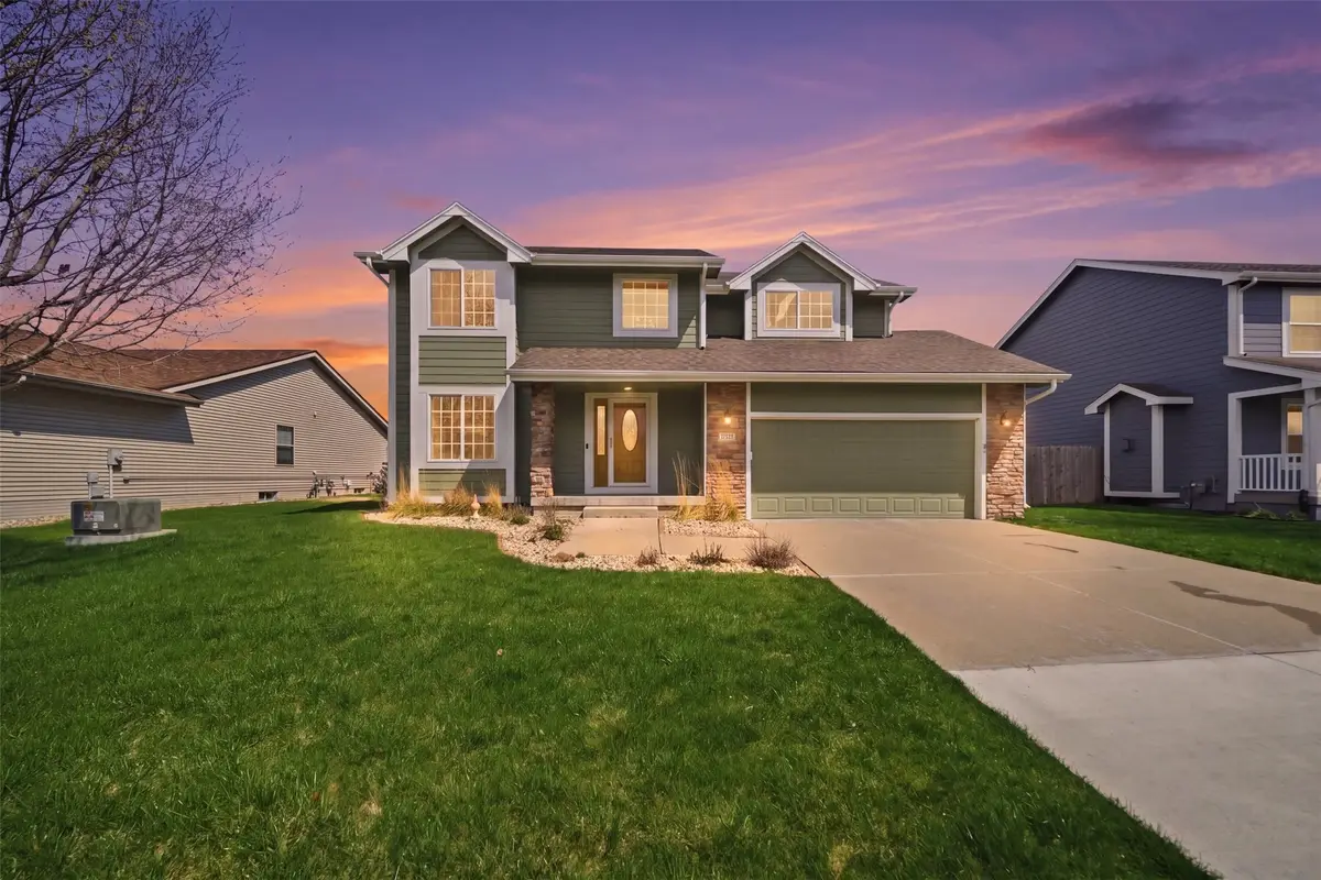 785 SE Bobwhite Lane, Waukee, IA 50263 - #1