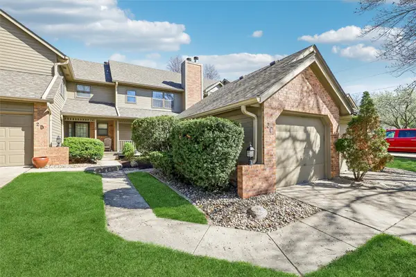 1070 50th Street #2C, West Des Moines, IA 50266