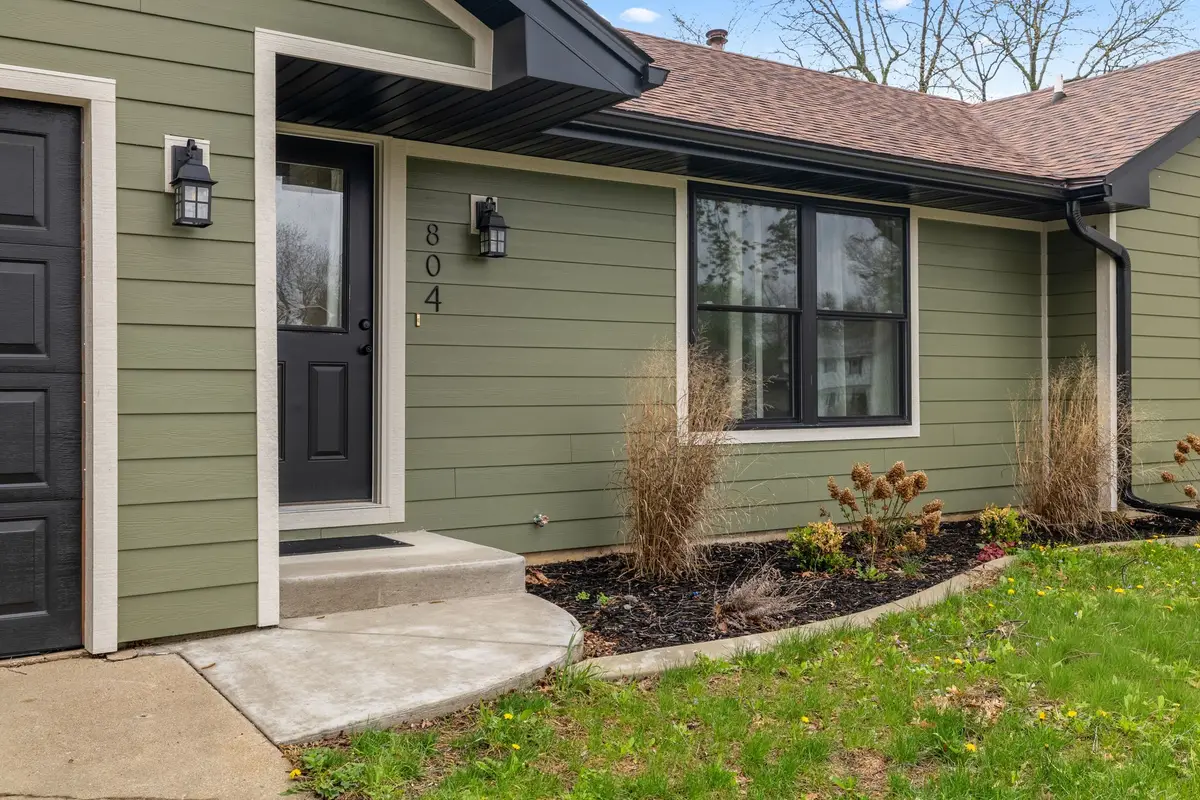 804 Brentwood Drive, Pella, IA 50219 - #1