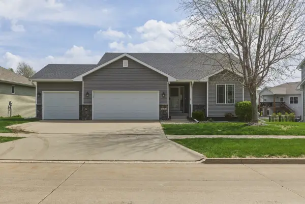 1203 NW Boulder Point Place, Ankeny, IA 50023