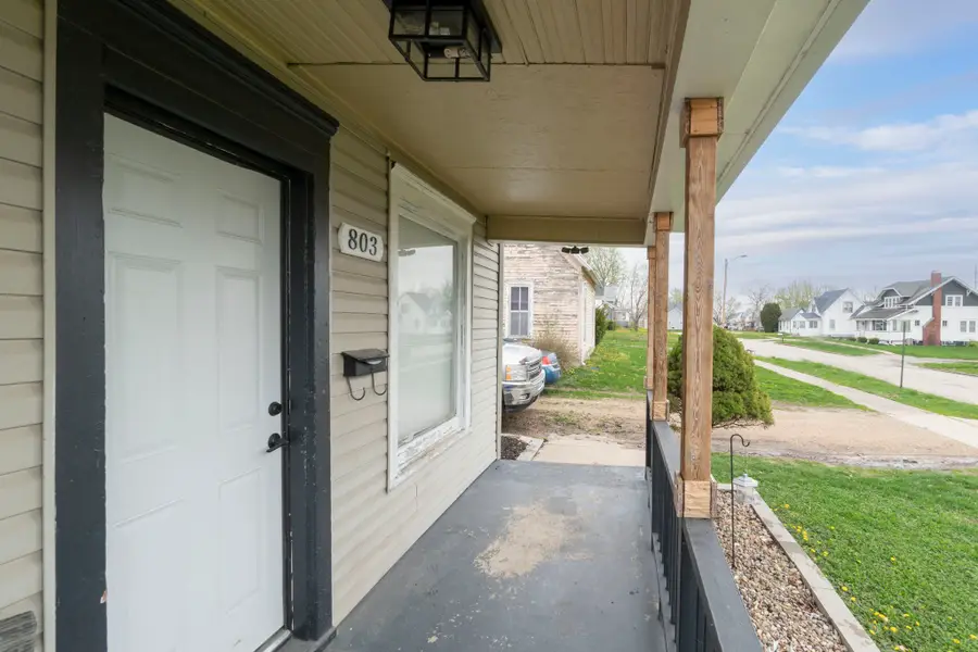 803 W Nevada Street, Marshalltown, IA 50158 - #3