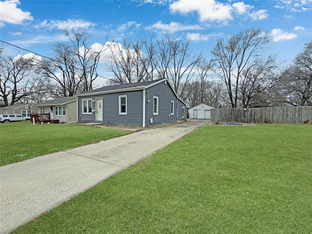 4012 Amherst Street, Des Moines, IA 50313 - #1