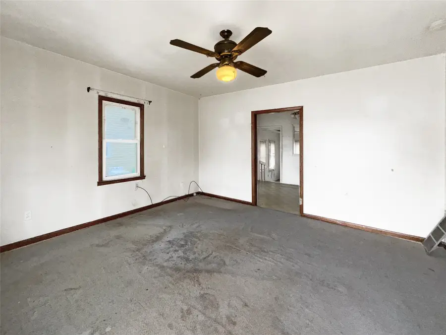 4012 Amherst Street, Des Moines, IA 50313 - #3