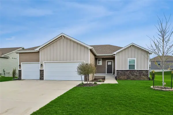 1112 32nd Street Se, Altoona, IA 50009