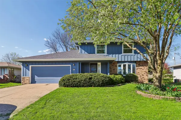 822 SE Uehlamar Drive Se, Ankeny, IA 50021