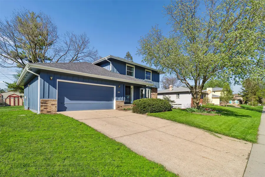 822 SE Uehlamar Drive Se, Ankeny, IA 50021 - #2