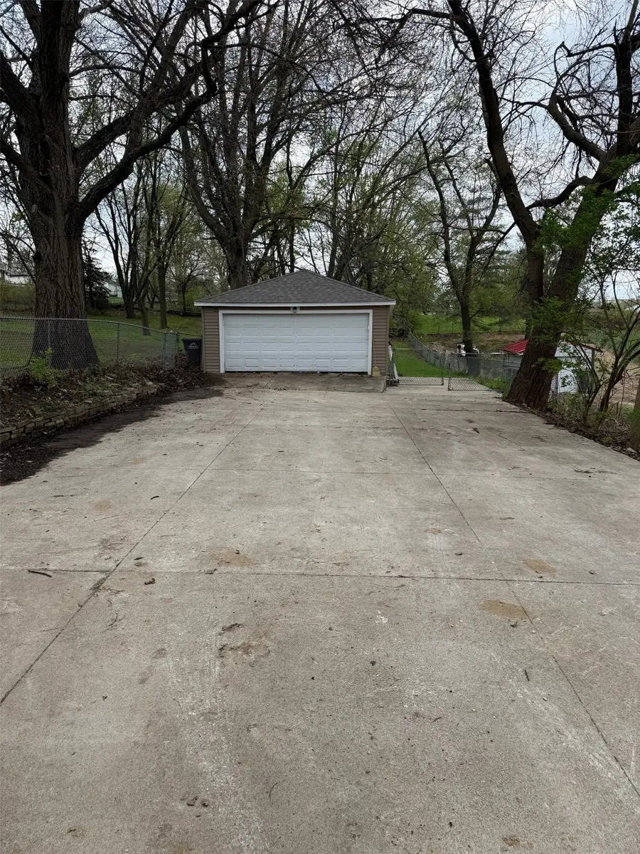 1443 Pioneer Road, Des Moines, IA 50320 - #2