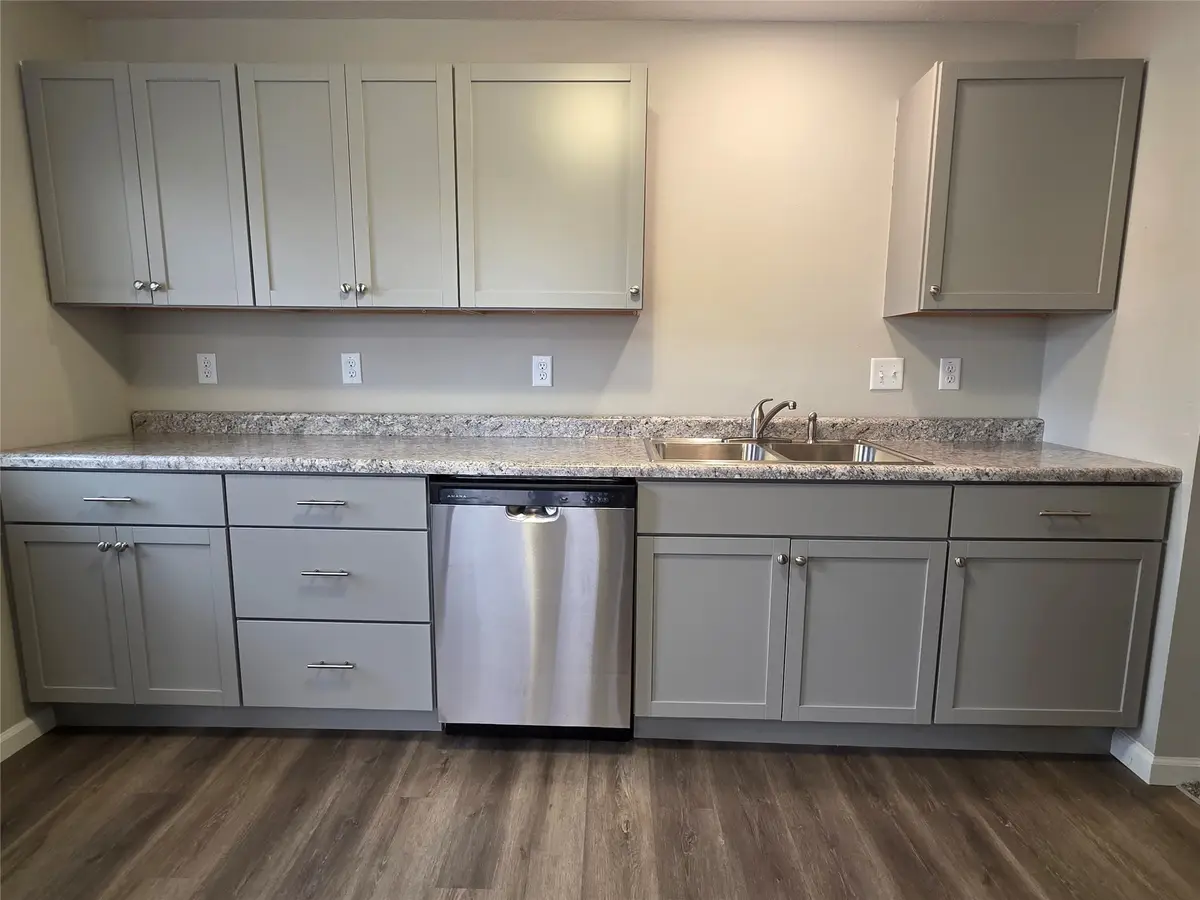 1215 Douglas Avenue, Des Moines, IA 50313 - #1