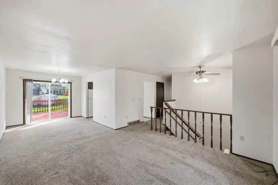 1306 Rolling Meadows Road, Marshalltown, IA 50158 - #3