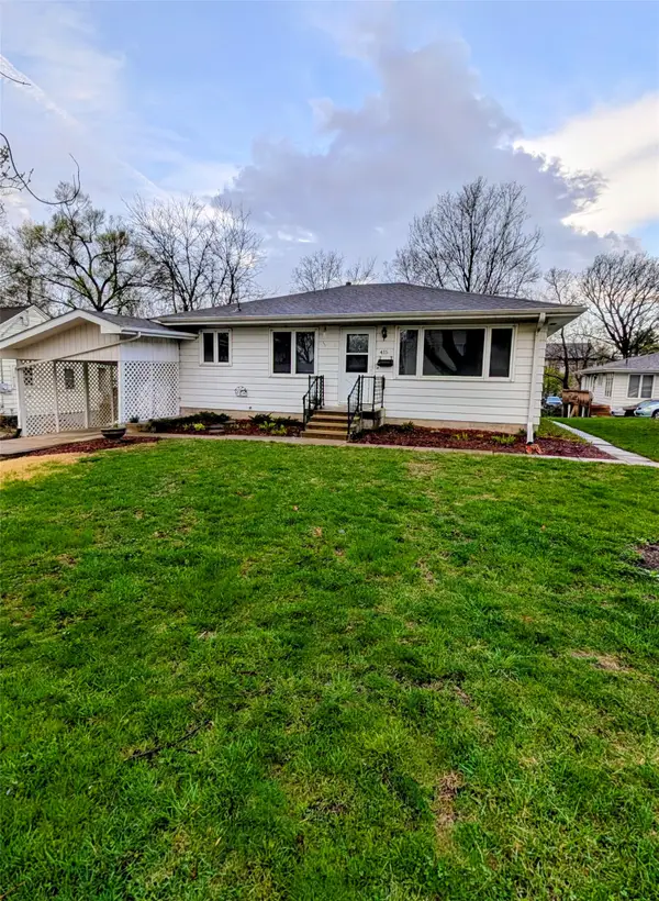 415 S Walnut Avenue, Ames, IA 50010