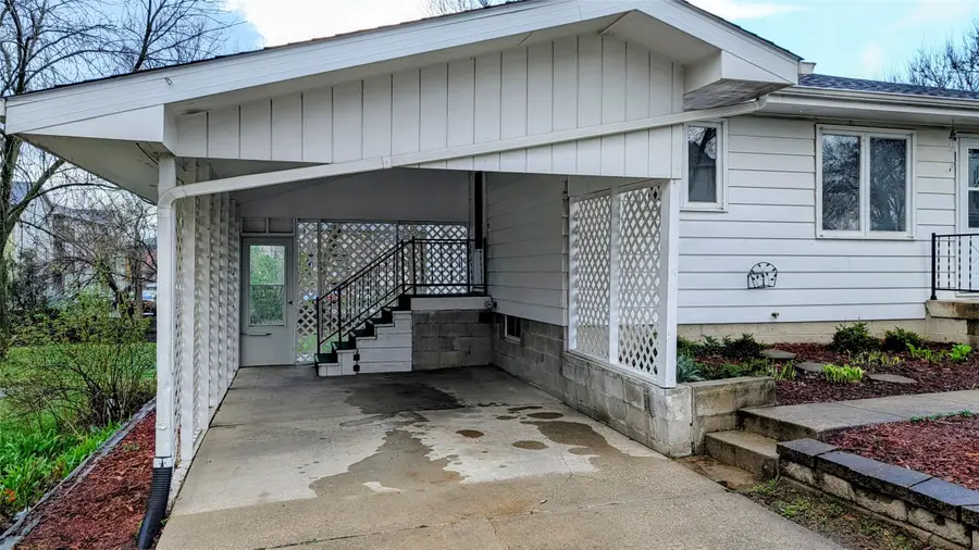 415 S Walnut Avenue, Ames, IA 50010 - #2