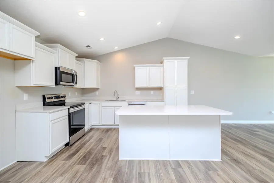 5834 SE 22nd Court, Des Moines, IA 50320 - #3