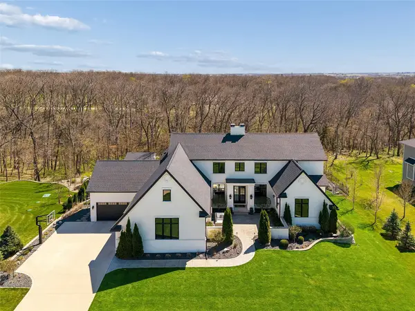 25046 Greyhawk Drive, Adel, IA 50003