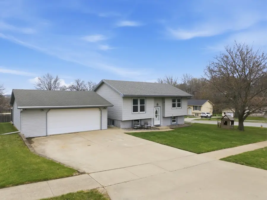 1512 W Detroit Avenue, Indianola, IA 50125 - #3