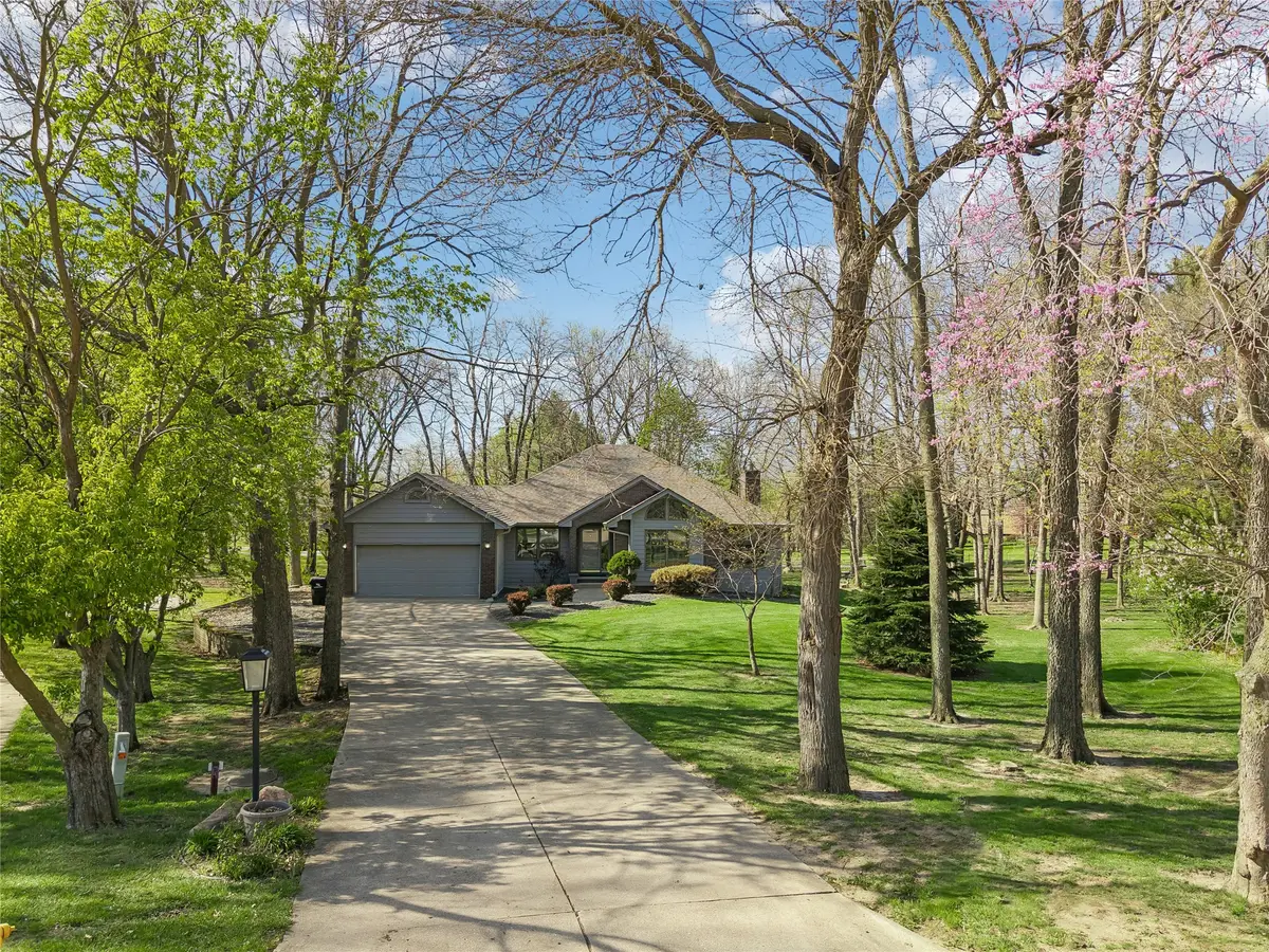 6080 NE 9th Street, Des Moines, IA 50313 - #1