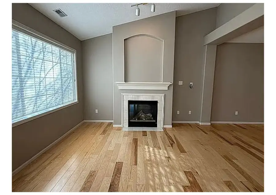 1725 S 50th Street #802, West Des Moines, IA 50265 - #3