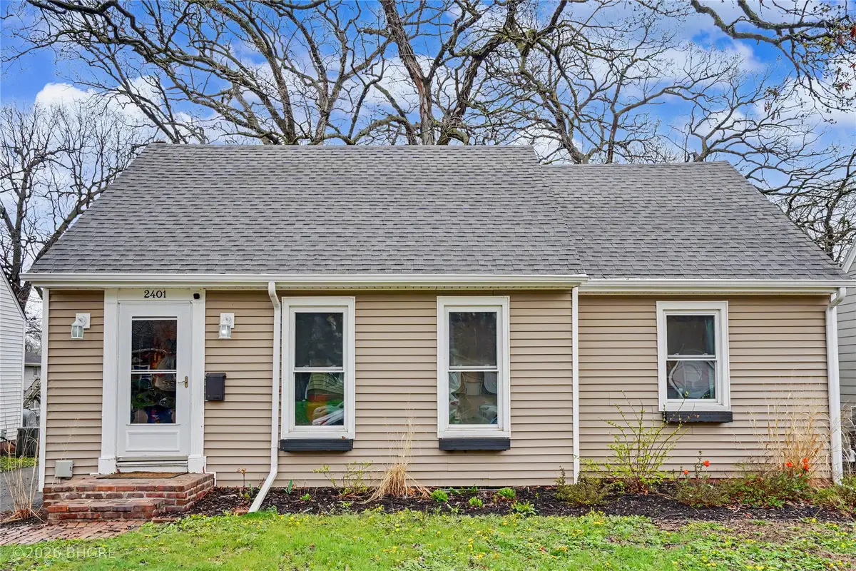 2401 33rd Street, Des Moines, IA 50310 - #1