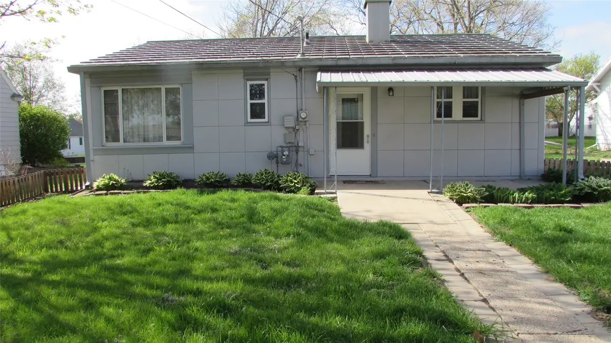 905 E Montgomery Street, Knoxville, IA 50138 - #1