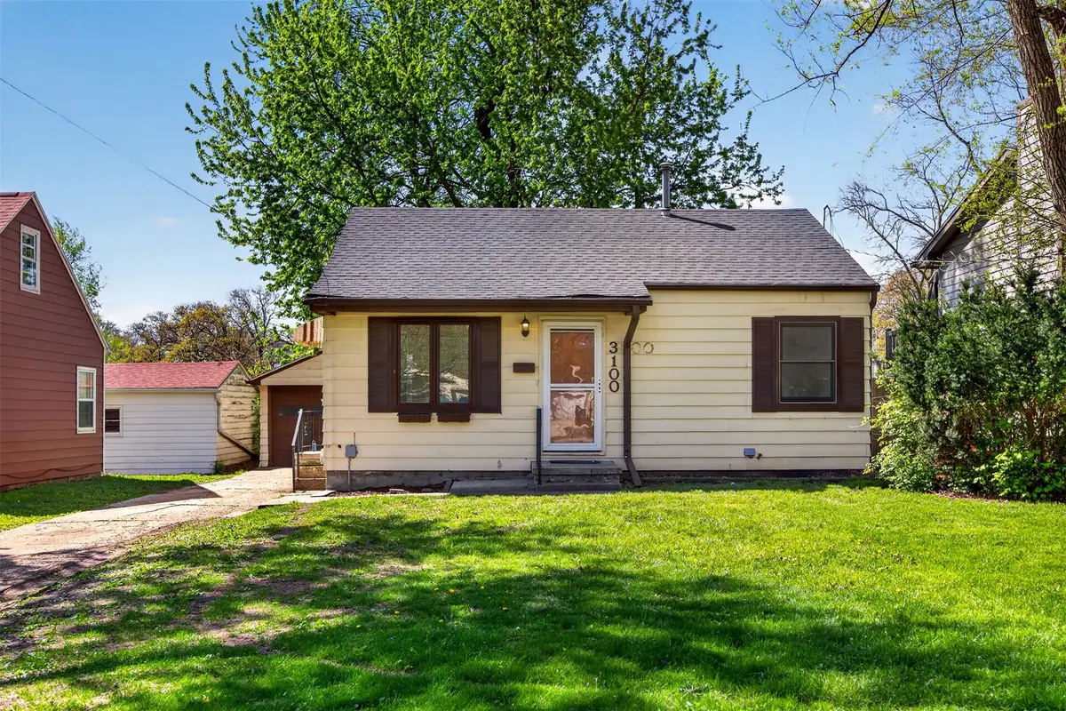 3100 Garden Avenue, Des Moines, IA 50310 - #1