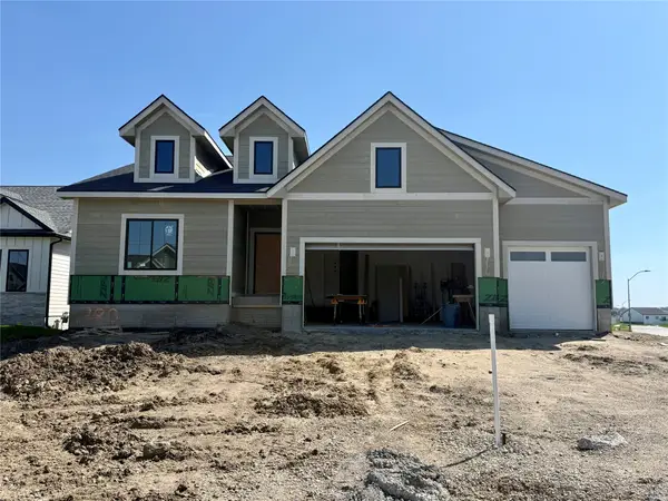 280 NW Montego Court, Waukee, IA 50263