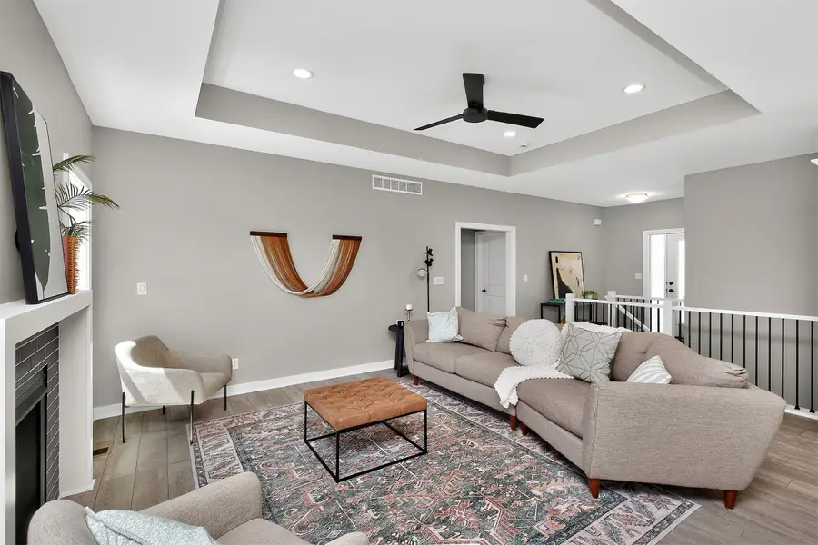 205 11th Court Nw, Bondurant, IA 50035 - #2