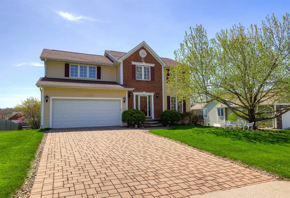 2507 E Marion Street, Des Moines, IA 50320 - #1