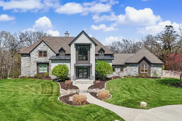 265 W Riverside Road, Ames, IA 50010