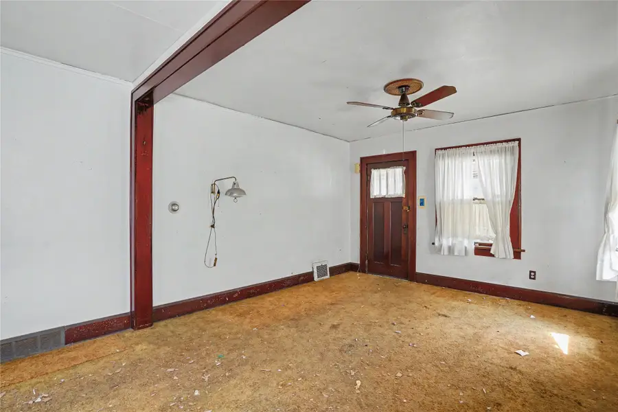 3906 Cornell Street, Des Moines, IA 50313 - #3