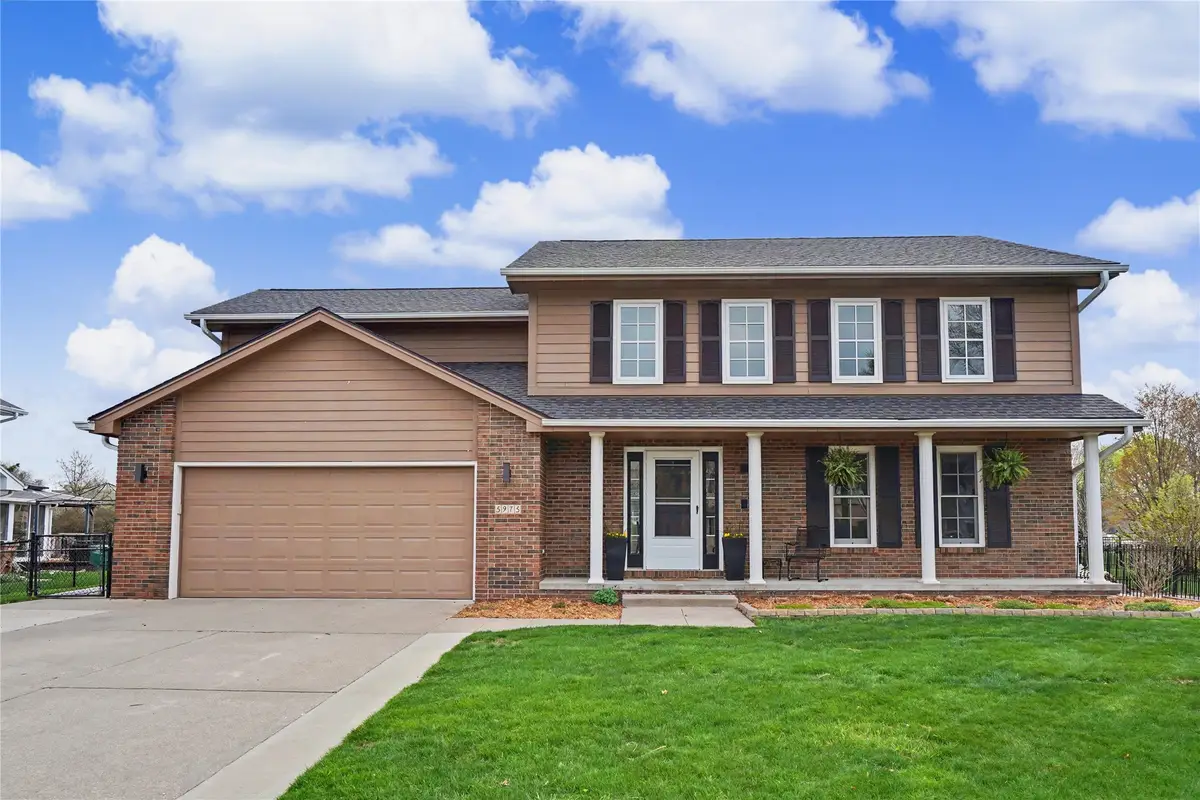 5975 S Winwood Drive, Johnston, IA 50131 - #1