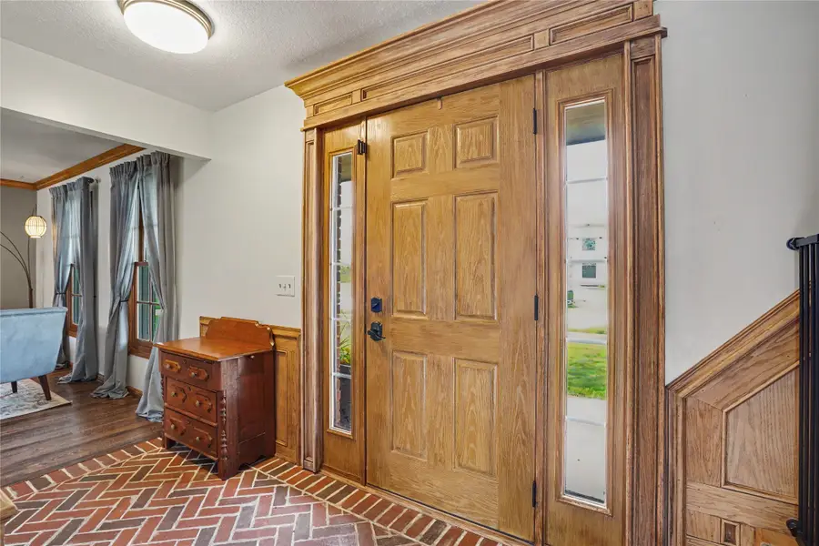 5975 S Winwood Drive, Johnston, IA 50131 - #2