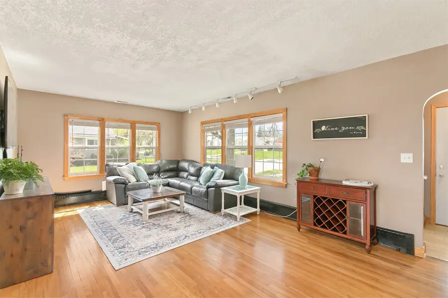 2501 36th Street, Des Moines, IA 50310 - #3