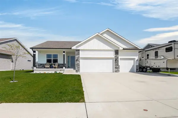 817 Mulberry Drive Nw, Bondurant, IA 50035