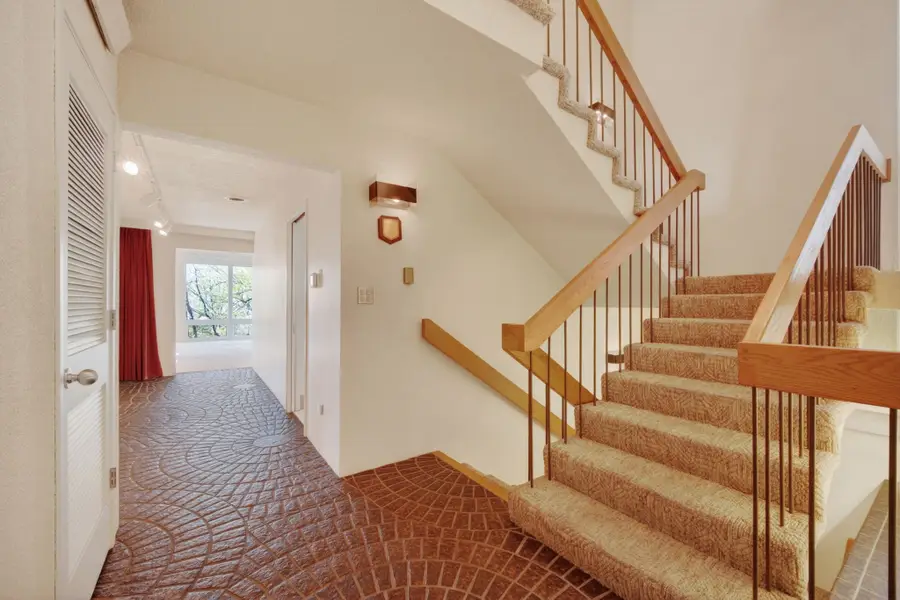 4001 Crestmoor Place, Des Moines, IA 50310 - #2