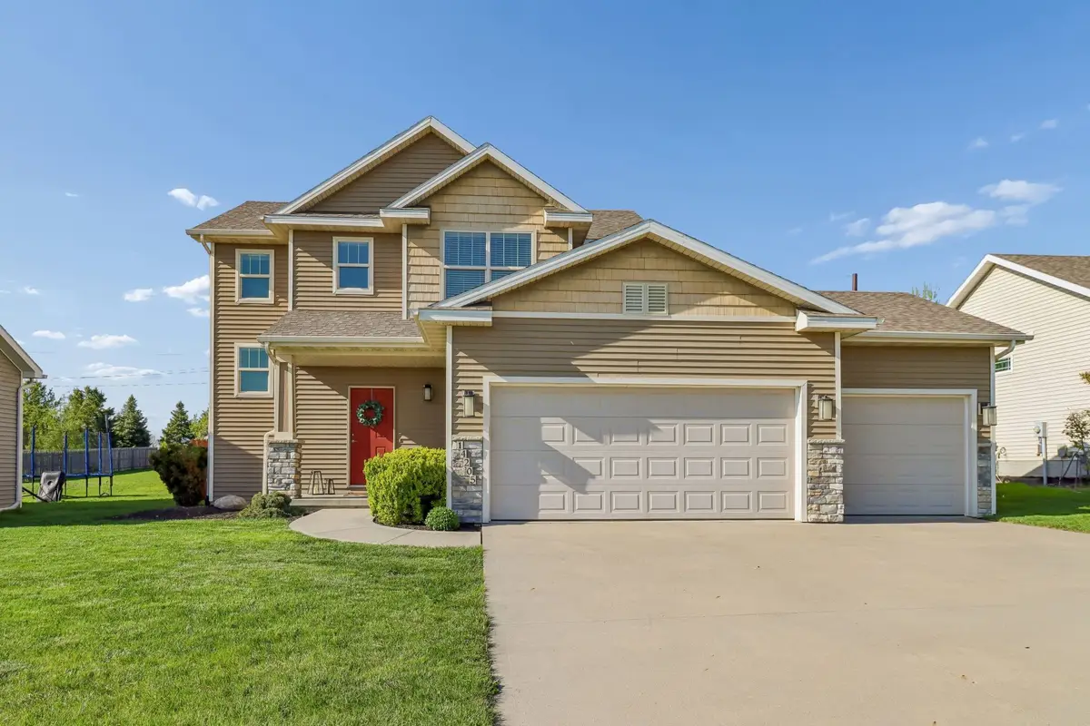 14205 Aurora Avenue, Urbandale, IA 50323 - #1