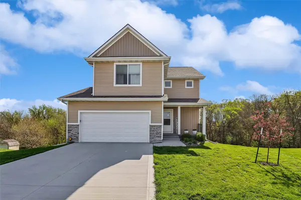 408 Ryan Circle Ne, Mitchellville, IA 50169