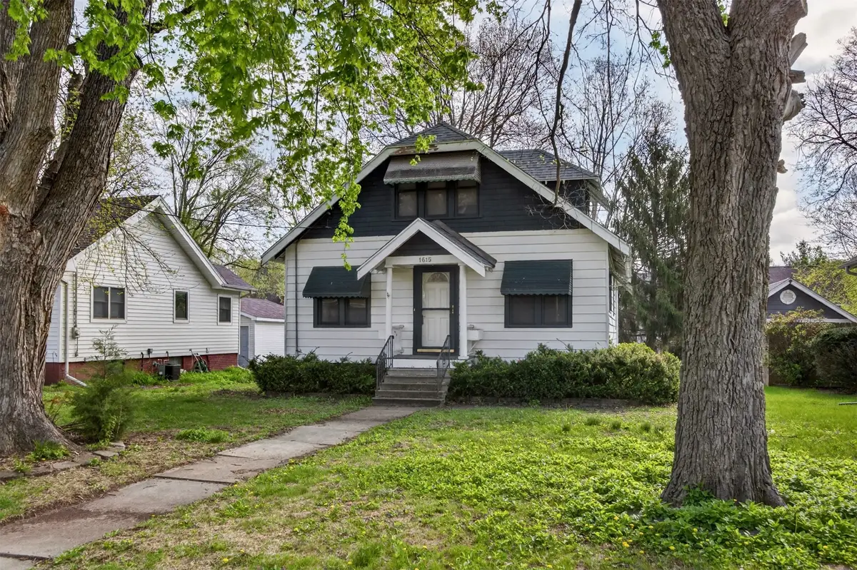 1615 48th Street, Des Moines, IA 50310 - #1