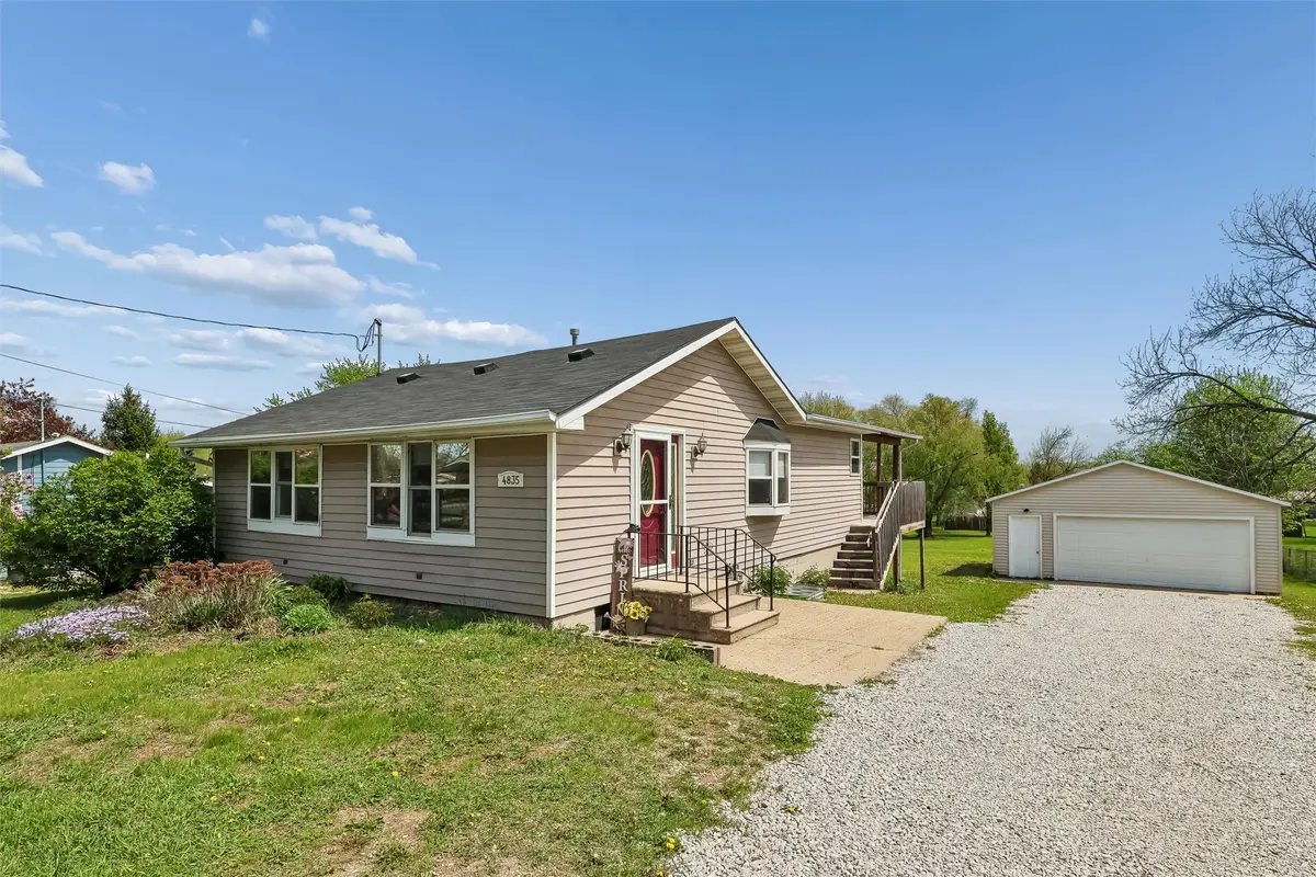 4835 NE 30th Street, Des Moines, IA 50317 - #1