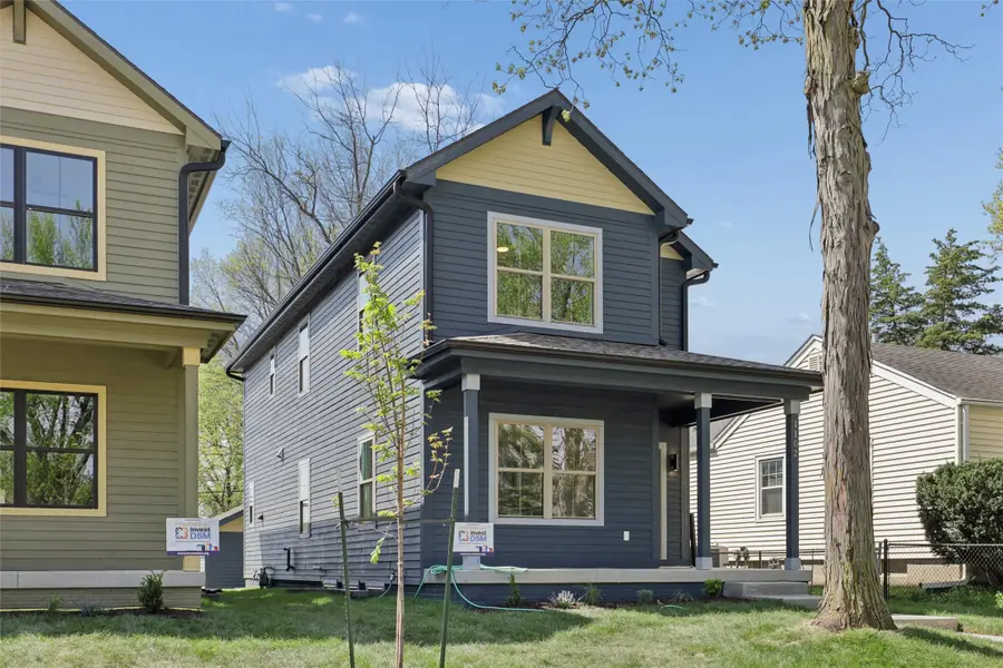 1102 Clinton Avenue, Des Moines, IA 50313 - #2