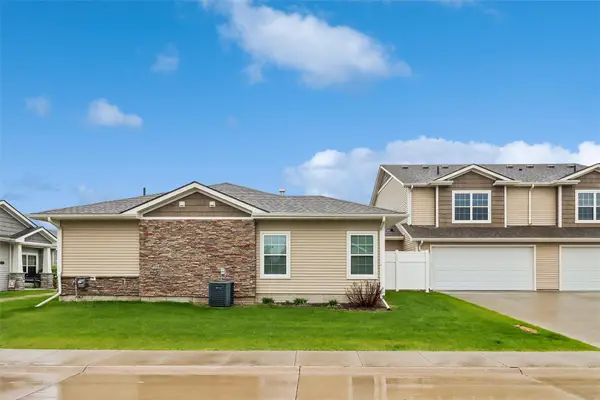 8968 Jem Lane, West Des Moines, IA 50266