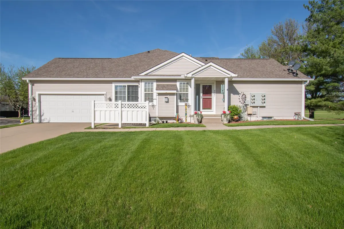 8621 Bromley Place, Johnston, IA 50131 - #1