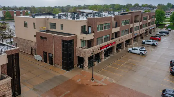 640 S 50th Street #2203, West Des Moines, IA 50265