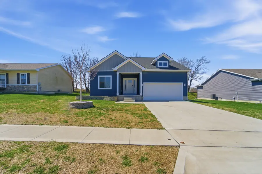 704 Patchett Drive Ne, Mitchellville, IA 50169 - #2