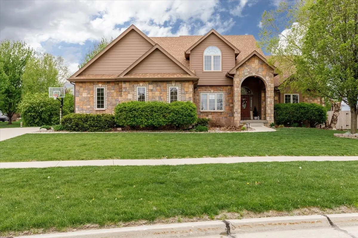 2944 NW 167th Street, Clive, IA 50325 - #1