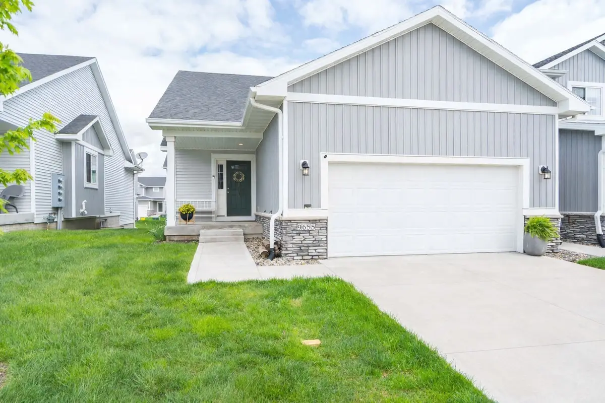 9655 Crowning Drive, West Des Moines, IA 50266 - #1