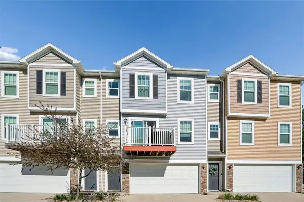 1028 NE 49th Lane, Ankeny, IA 50021