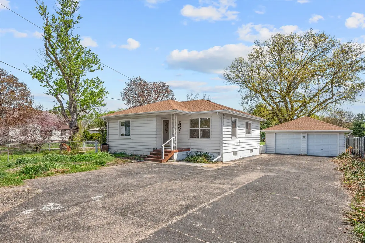 4255 NW 6th Drive, Des Moines, IA 50313 - #1