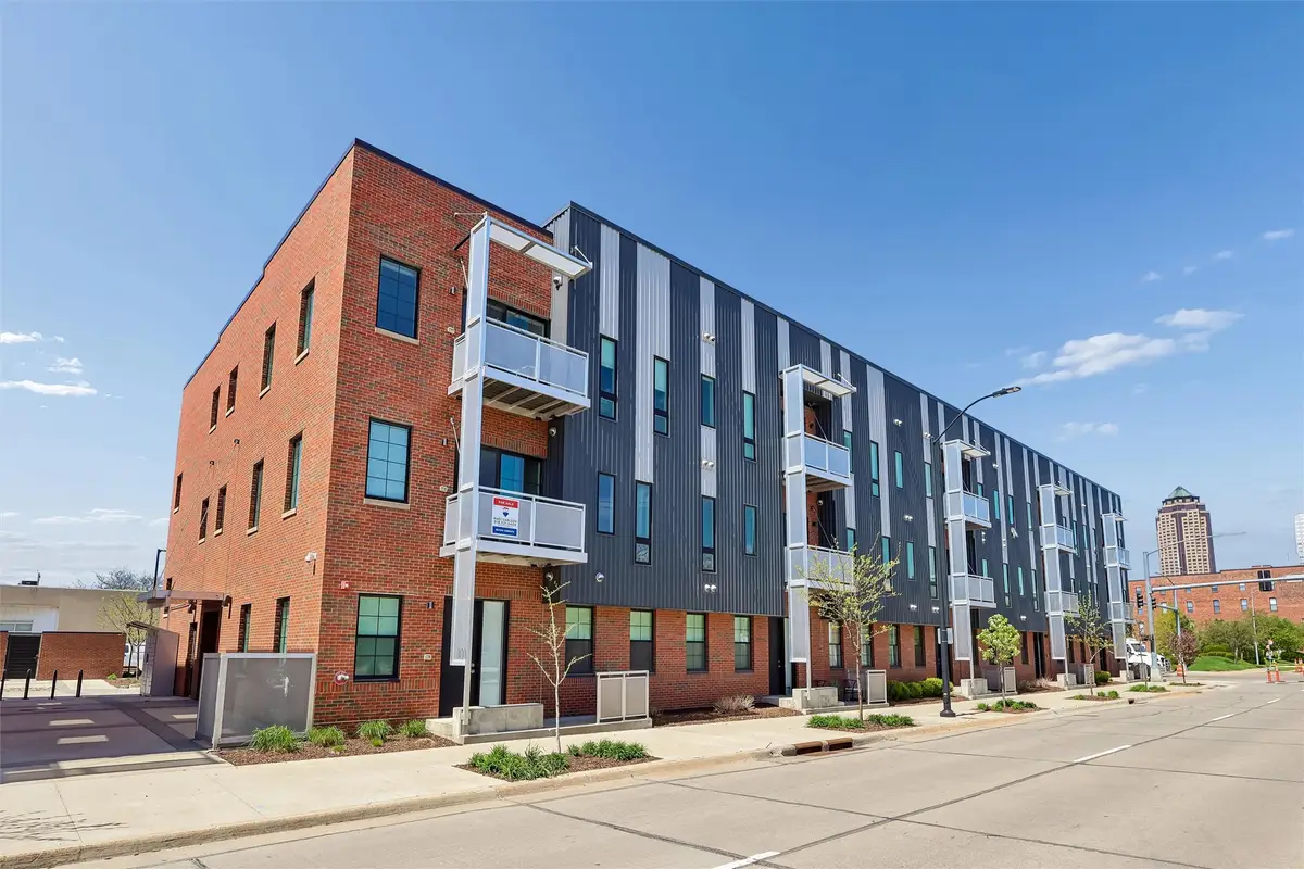 400 SW 7th Street #203, Des Moines, IA 50309 - #1