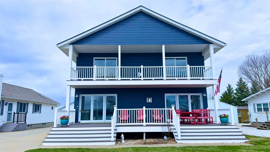 7406 Twin Lakes Road, Manson, IA 50563 - #2